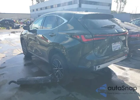 2025 Lexus Nx 250 z USA, uszkodzony, nr VIN 2T2ADCAZ4SC026046